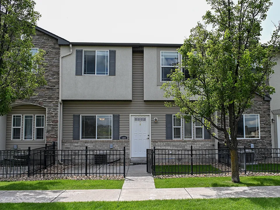 487 W 1490 N #140