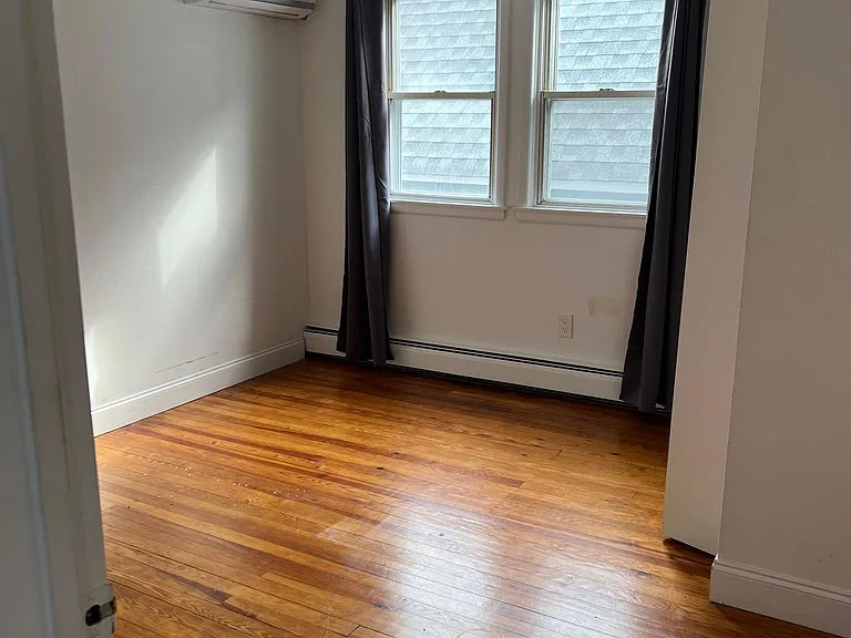 126 N Portland Ave #1 — Photo 6