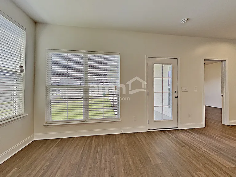 5335 Tupelo St — Photo 7