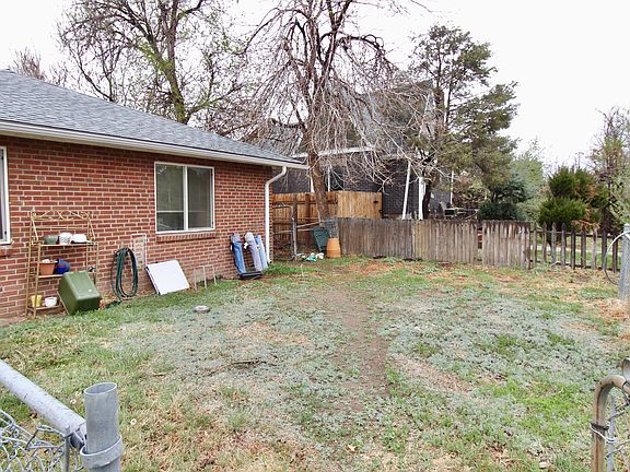 4th image of 2637 E Martin Luther King Blvd