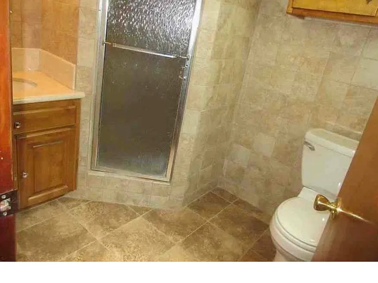 8822 S Maple Ave #9 — Photo 7