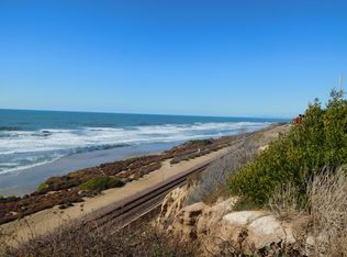 140 4th St #B, Del Mar, CA 92014