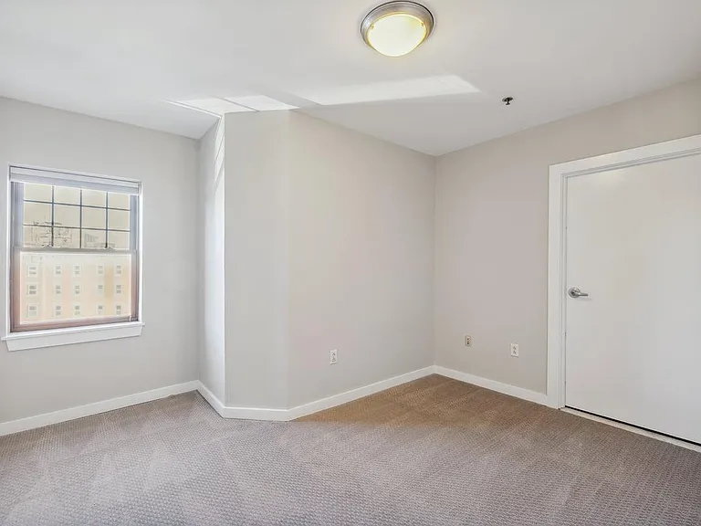 534 Commonwealth Ave #7D — Photo 10