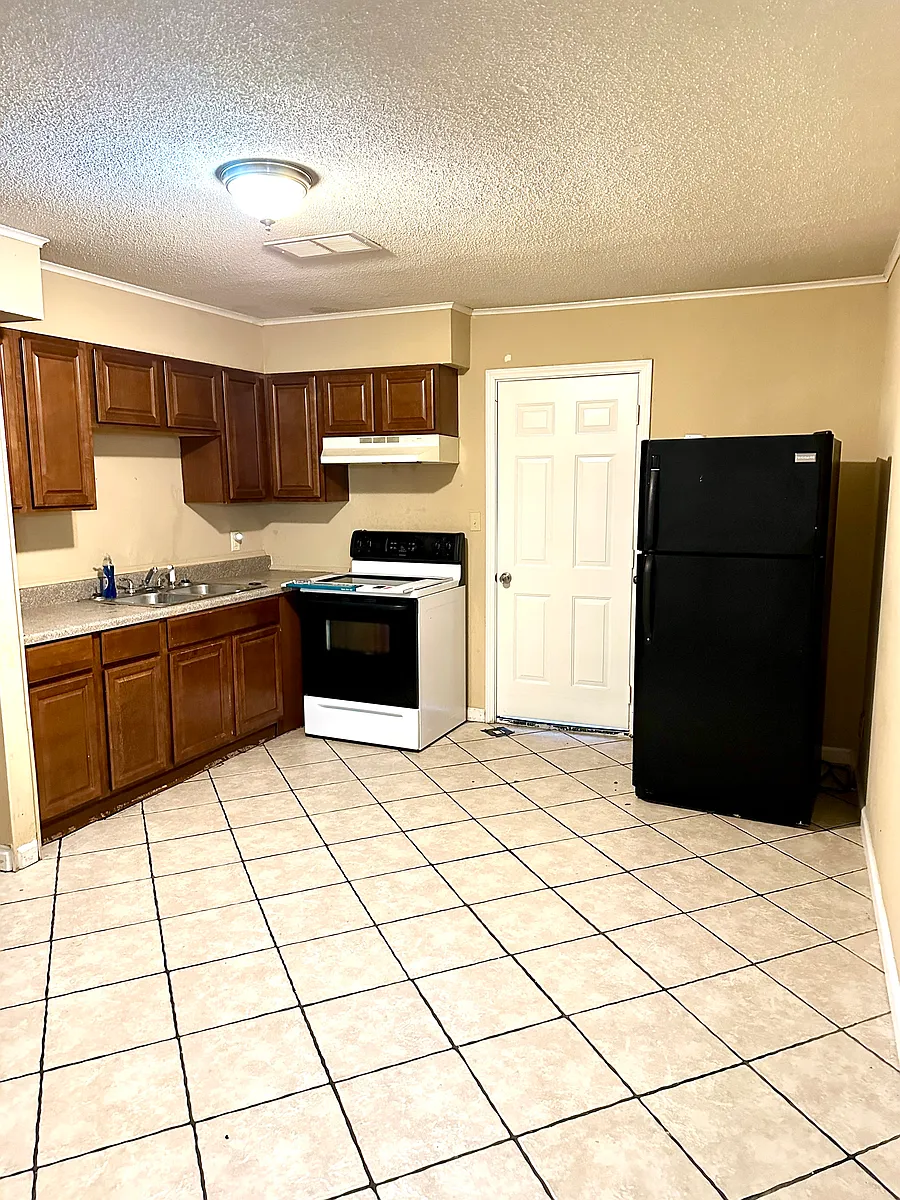 Building Photo - 5308 Apt Dr #7
