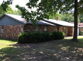 609 N 34th St, Rogers, AR 72756