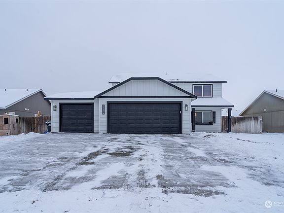 3rd image of 1352 E Crossroad Drive