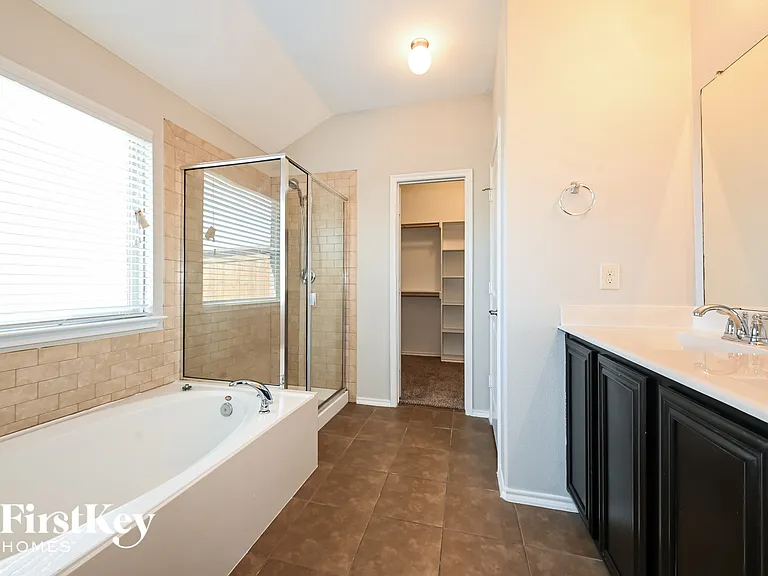 202 Patriot Pkwy — Photo 10