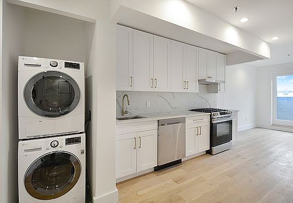 3rd image of 25-18 32nd St #2A