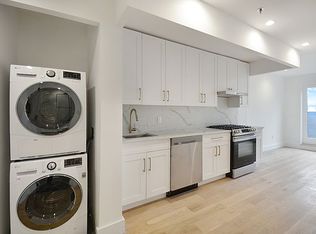25-18 32nd St #2R, Astoria, NY 11102