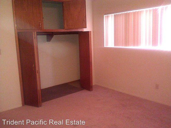 5th image of 810 G Ave APT E