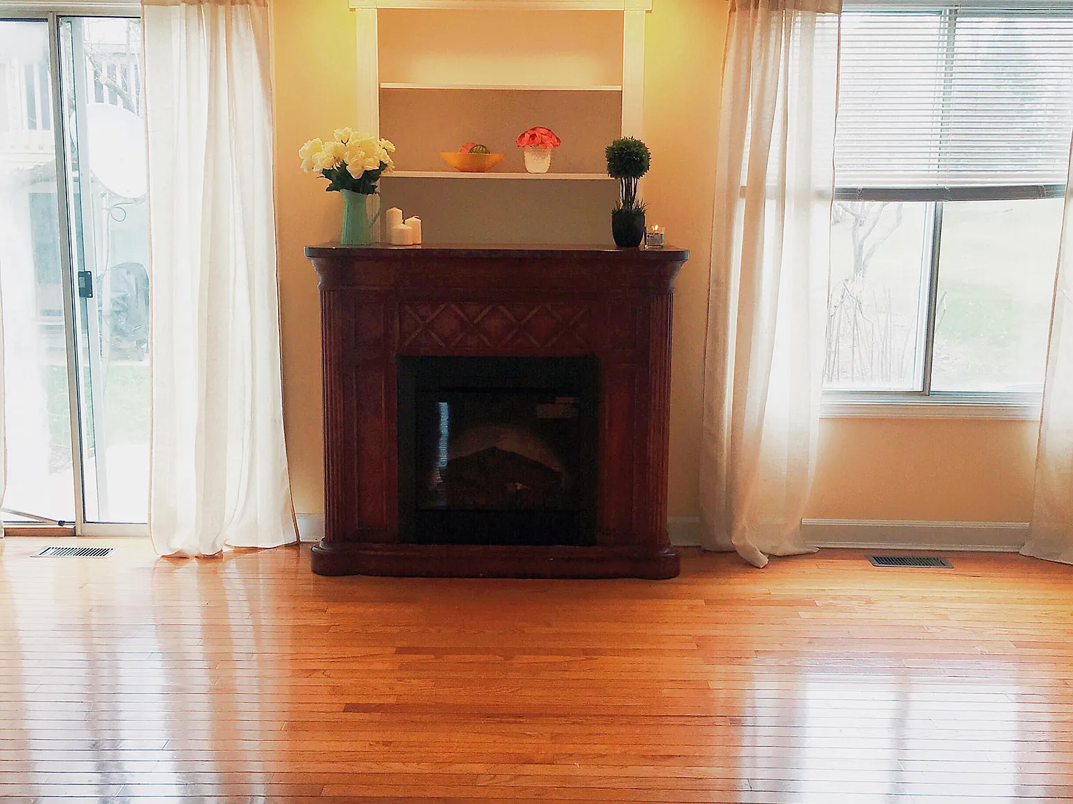 341 Grissom Ct — Photo 2