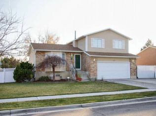 2417 W Everettwood Dr, Taylorsville, UT 84129