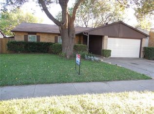 3817 Bridalwreath Dr, Fort Worth, TX 76133