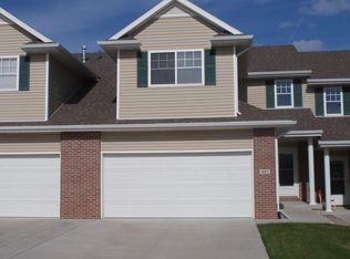 1883 N 176th Plz, Omaha, NE 68118