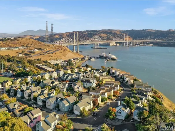 77 Ruby Ln, Vallejo, CA 94590