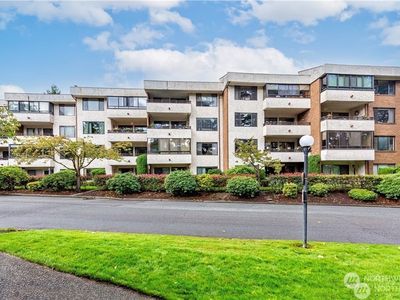 11021 Glen Acres Drive UNIT D, Burien, WA, 98168