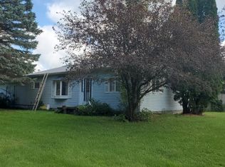 1716 Colwood Rd, Caro, MI 48723