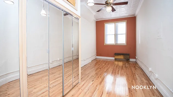 Rented by Nooklyn NYC LLC | media 7
