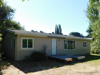 301 SE Egbert Ave, Siletz, OR, 97380