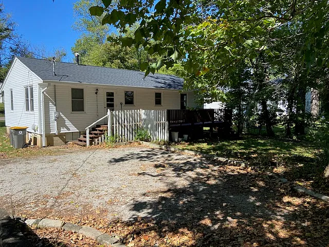 3 bed, 1224 sqft, $2,430 — Photo 4