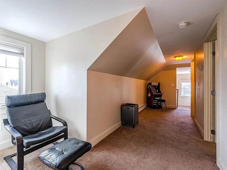 234 Conant St — Photo 16