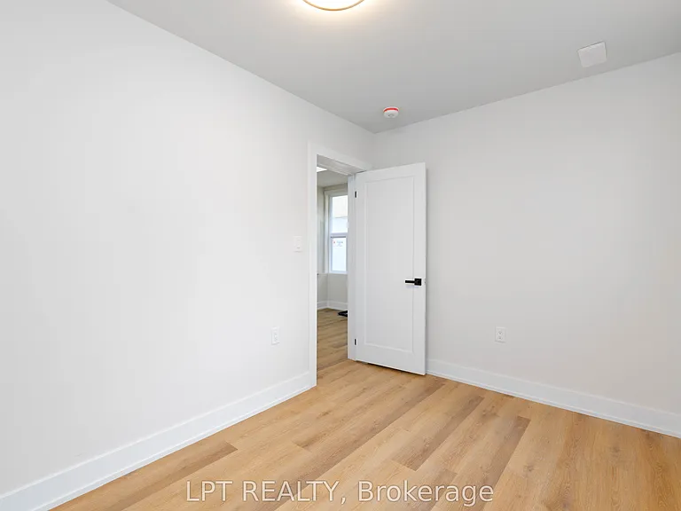 627 Crawford St #C — Photo 7