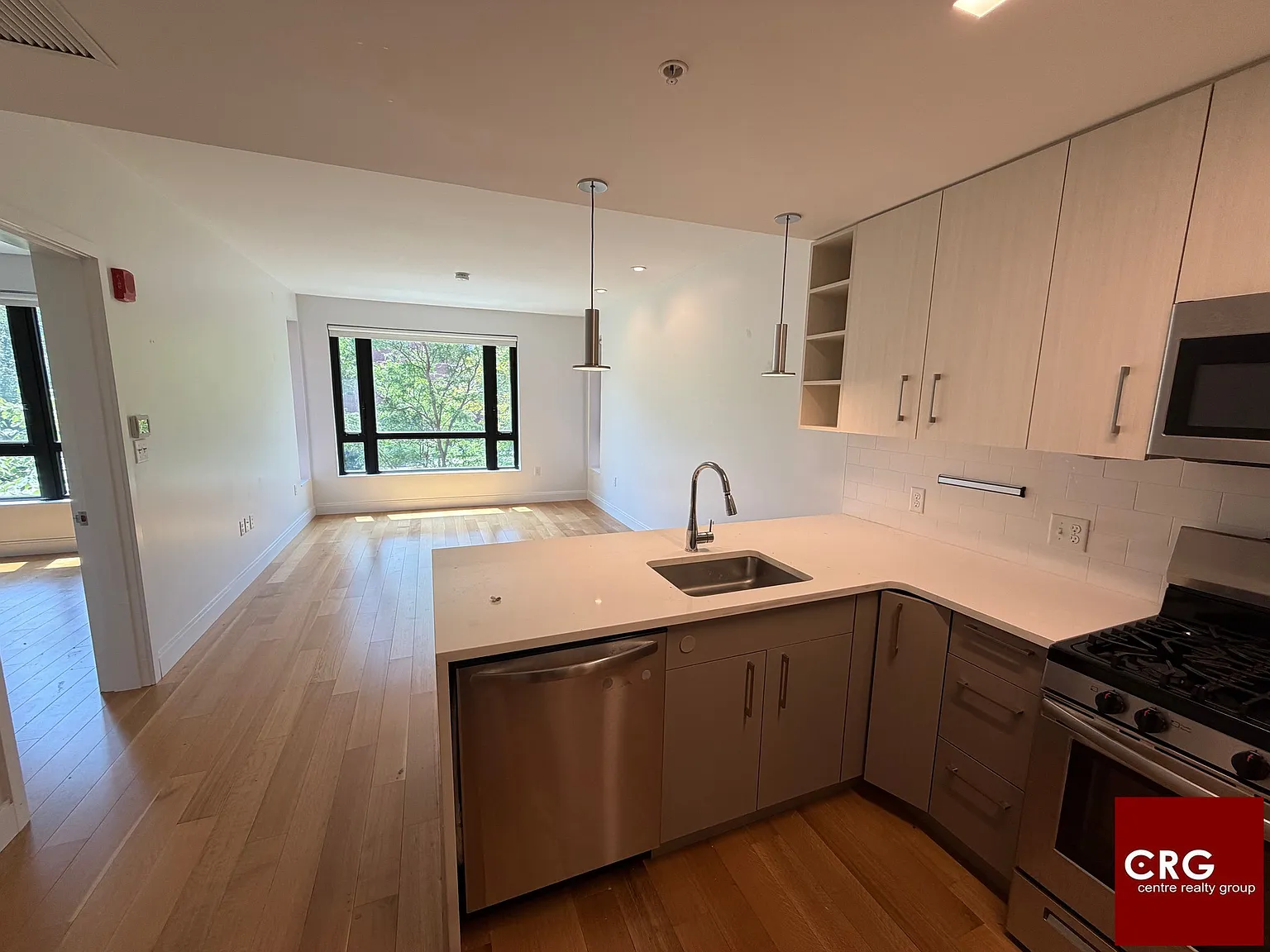1 bed, 1.0 bath, $3,500 — Photo 2