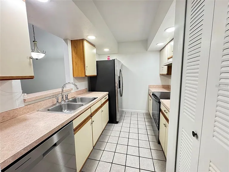 497 Club Dr — Photo 5