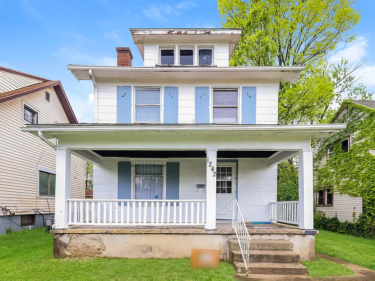 1242 Wilson Dr — Photo 1