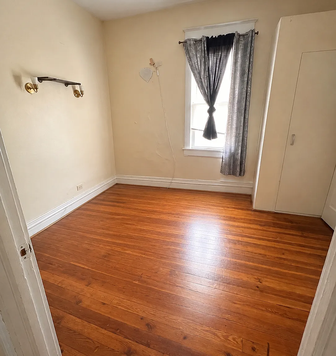 2 bed, 1277 sqft, $997 — Photo 2