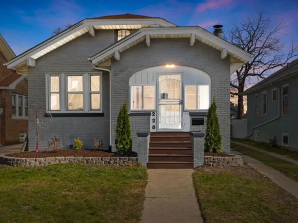 228 Elizabeth St, Calumet City, IL 60409