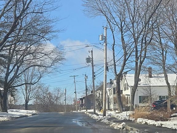 4th image of 89 Court St