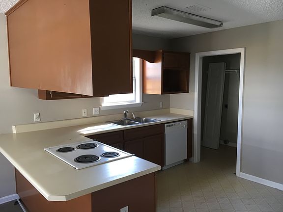 4th image of 4113 Sedgwyck Ln