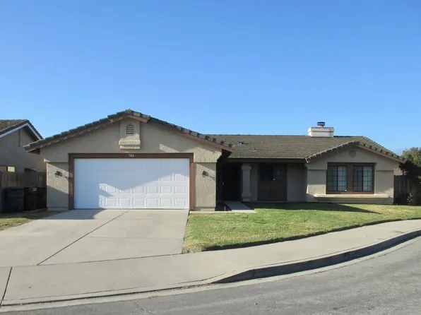 704 Canfield Dr, Lompoc, CA 93436