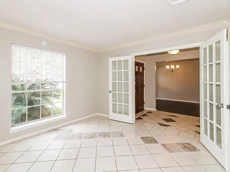 6207 Hampton Oak Ct — Photo 5
