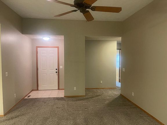 2nd image of 5209 S Honeysuckle Ln