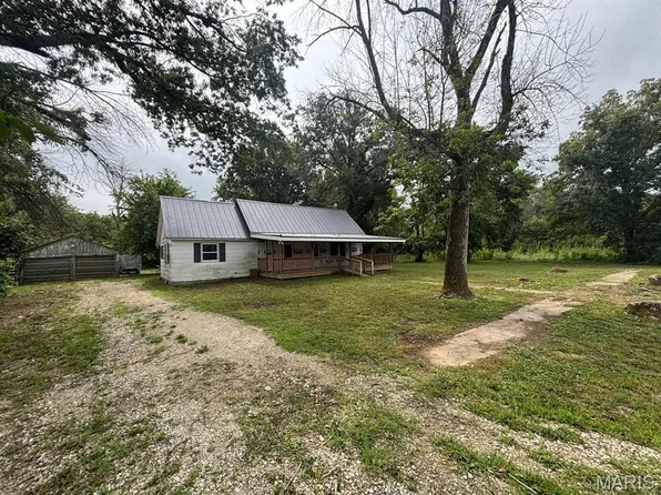 315 N Center St, Hunnewell, MO 63443