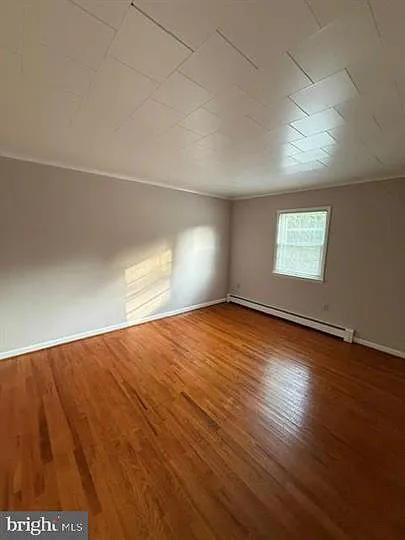 304 Walnut St #A — Photo 8