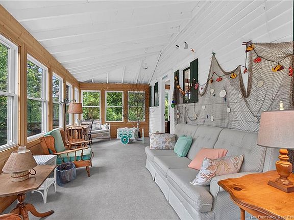 5th image of 10 Beach Walk Ln