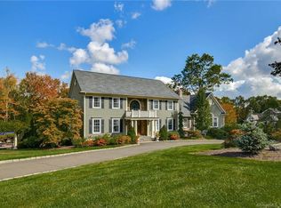 29 Ashford Ln, Newtown, CT 06470