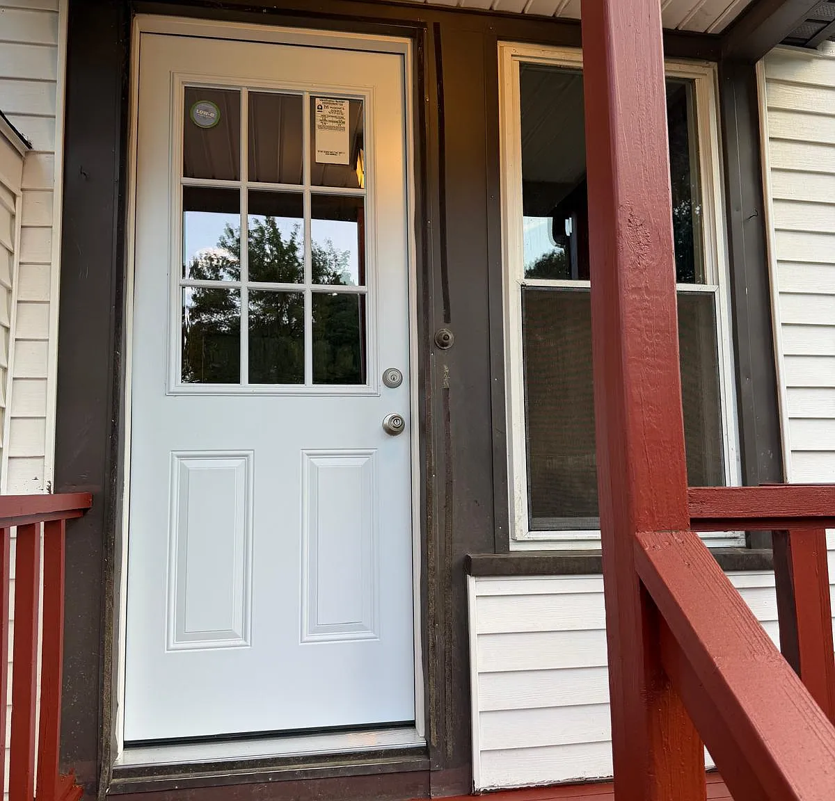 3 bed, 1050 sqft, $3,000 — Photo 2
