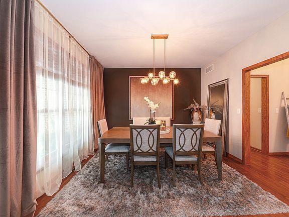 3rd image of 515 Kate Ln