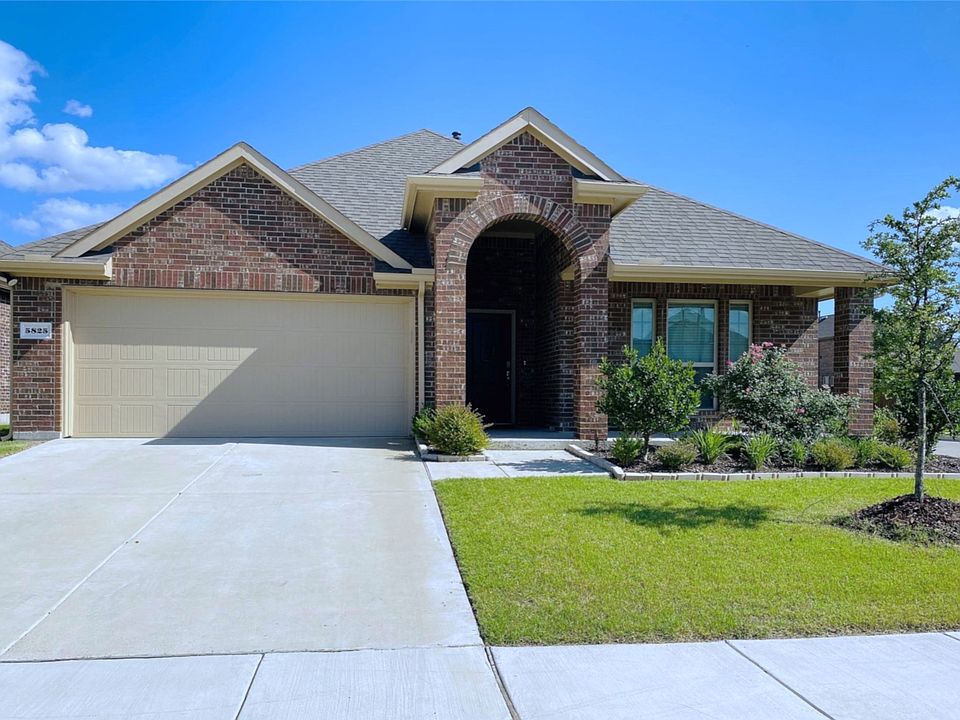 1st image of 5825 Melville Ln