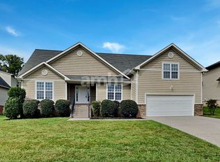 902 Tanager Ct, Lebanon, TN 37087