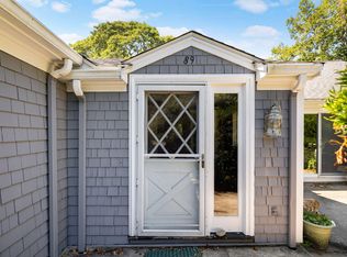 89 Swift Ave, Osterville, MA 02655