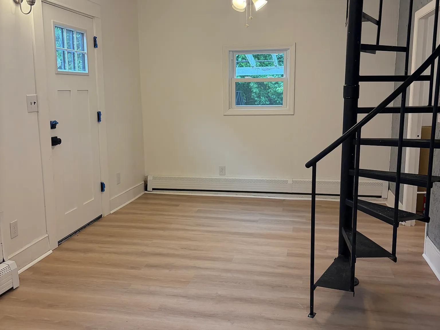 1 bed, 9999 sqft, $2,300 — Photo 4