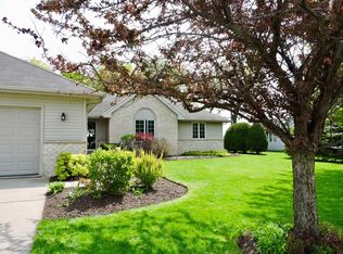 547 Autumn Dr, Walworth, WI 53184
