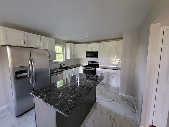 2nd image of 30 South St