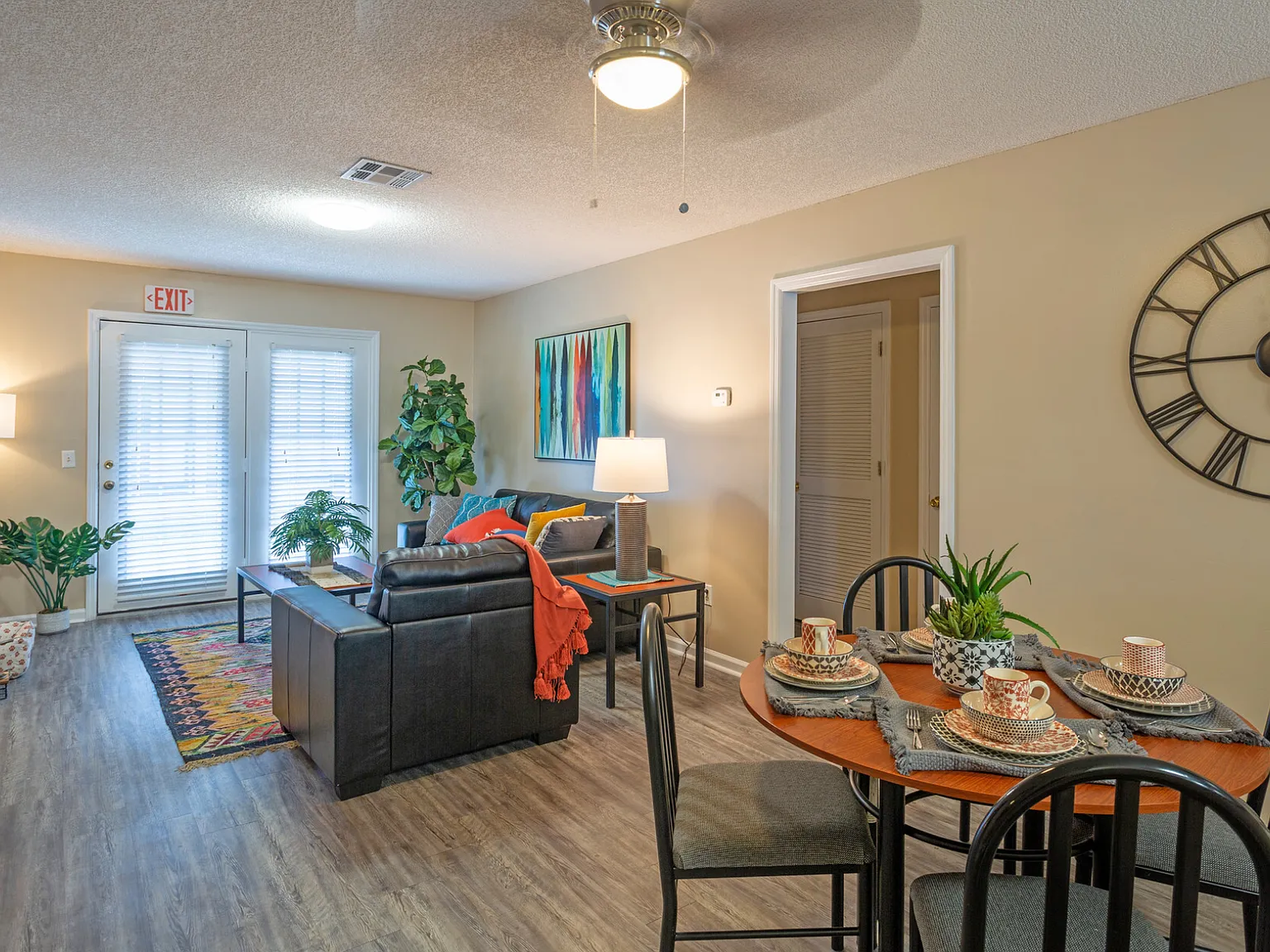 The Gates at Valdosta - Student Housing Priced Per Person — Photo 2