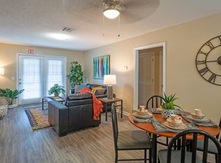 The Gates at Valdosta - Student Housing Priced Per Person, Valdosta, GA 31601